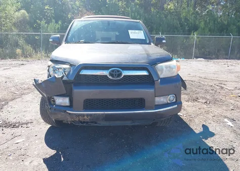 2013 Toyota 4Runner Sr5 z USA, uszkodzony, nr VIN JTEZU5JR7D5054048